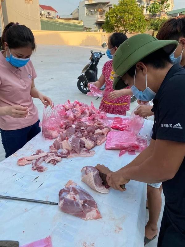 Người Bắc Giang mổ lợn, chia gạo cho công nhân vùng tâm dịch-2