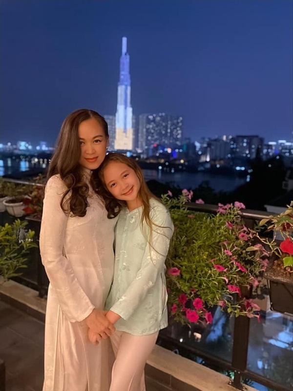 Ngọc Nga hiện kinh doanh nội thất cùng chồng. Cô vừa trở lại làng giải trí với một vai diễn phụ.