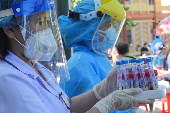 Hà Nội ghi nhận 2 ca mắc Covid-19 mới, Hải Dương phát thông báo khẩn