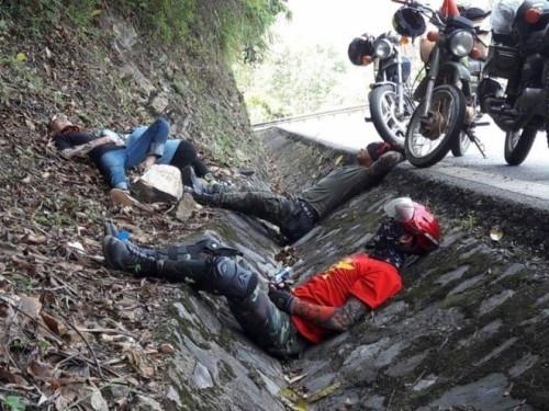 Những tư thế ngủ bất chấp của hội phượt thủ vì quá mệt-9