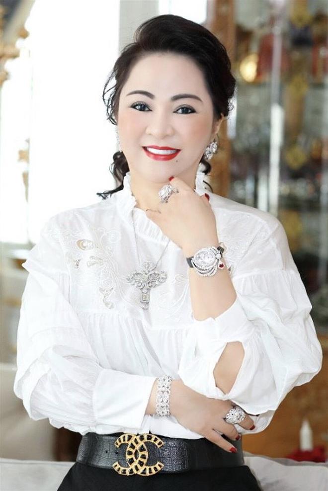 Cuộc đời bà Nguyễn Phương Hằng: Sóng gió đường tình, bôn ba đất khách-1