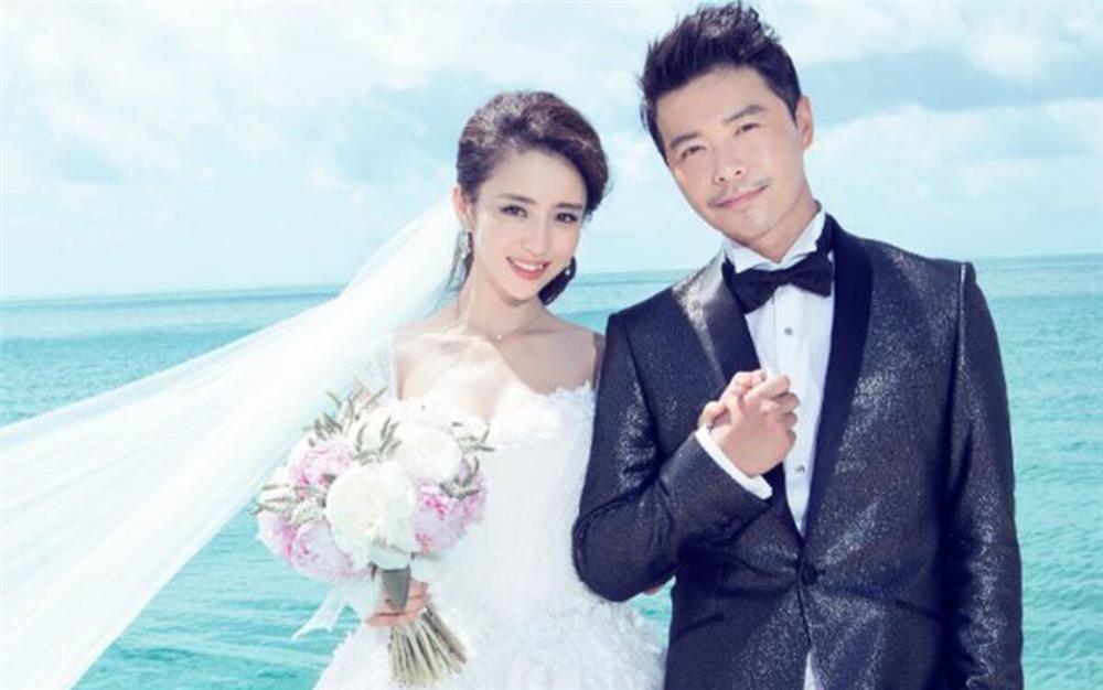 Tây Thi ly hôn, cả showbiz chúc mừng: Phụ nữ đẹp nhất khi hết khổ vì yêu?-1