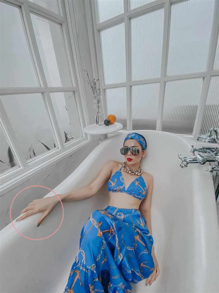 U mê chụp ảnh góc rộng, Lệ Quyên bị soi tay dị dạng, cảnh méo mó-2