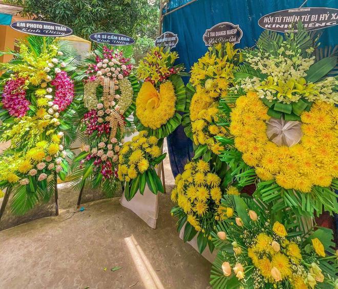 Sao Việt đến tiễn biệt NTK Nhật Dũng, người thân tiết lộ ngày tháng cuối đời-4