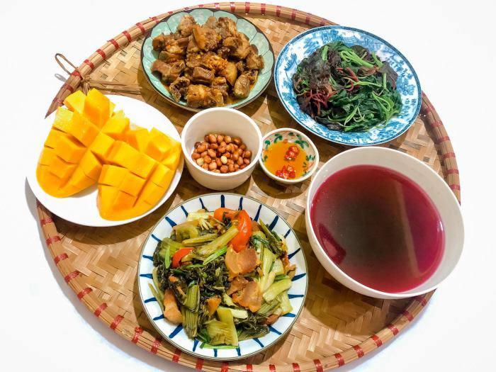 Mê tít mâm cơm ngon miệng của vợ người ta, hội anh em ngẫm vợ mình-5