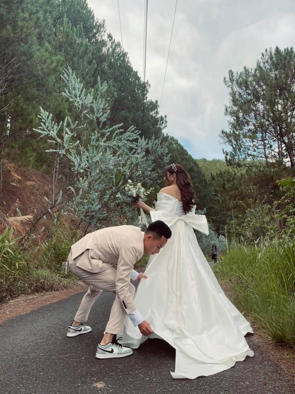 Thêm cầu thủ nổi tiếng tuyển Việt Nam tuyên bố lấy vợ-4