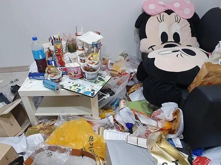 Khi bạn gái là cao thủ ở bẩn khiến người yêu nhìn mà muốn chạy mất dép-6