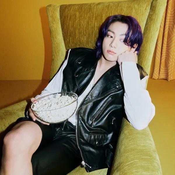 Tử vi thứ Bảy ngày 22/5/2021 của 12 con giáp: Dậu cần thắt chặt chi tiêu-2