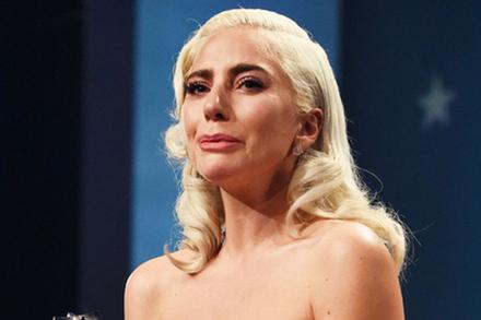 Lady Gaga tiết lộ từng có thai vì bị cưỡng hiếp năm 19 tuổi