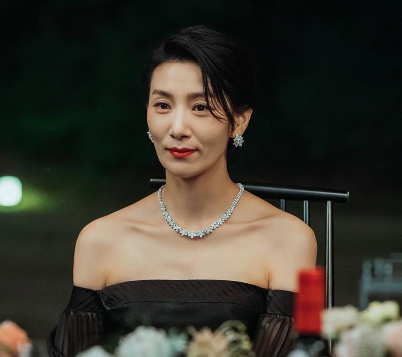 Siêu phẩm ngoại tình đình đám: Tiểu tam vào tận nhà, biến chính thất thành người thừa mới kinh!-1