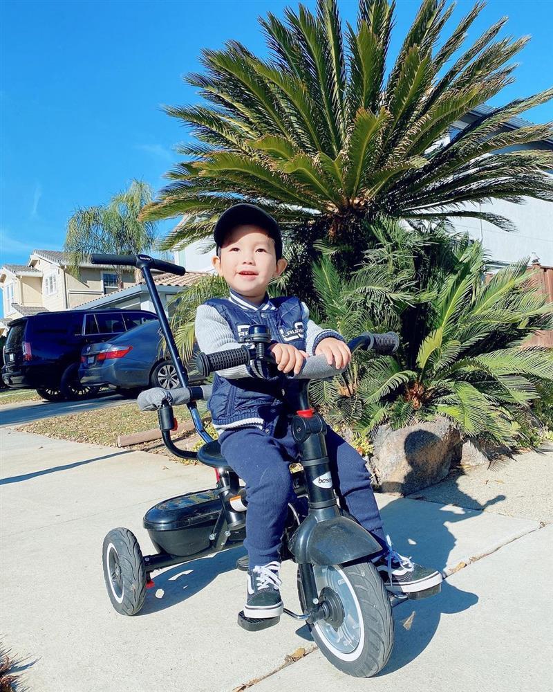 Cưng xỉu khi nghe con trai Phạm Hương tập nói tiếng Việt-8