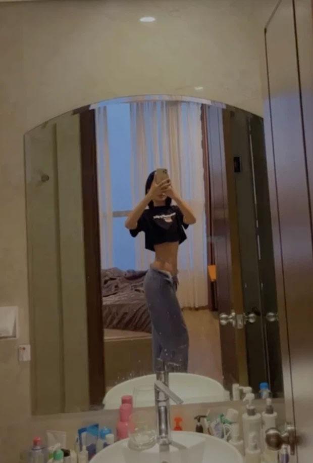 Cẩm Đan tham gia trend quần tụt, sexy thế đại gia Đức Huy muốn không mê cũng khó-1