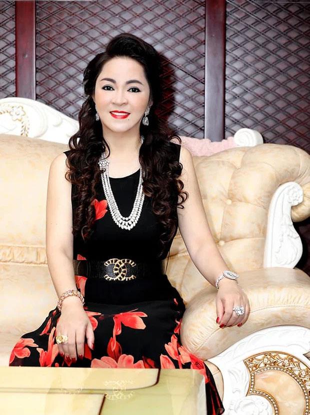 Bà Phương Hằng quay xe không cần Hoài Linh lên tiếng, hẹn giờ lột trần sự thật!-1