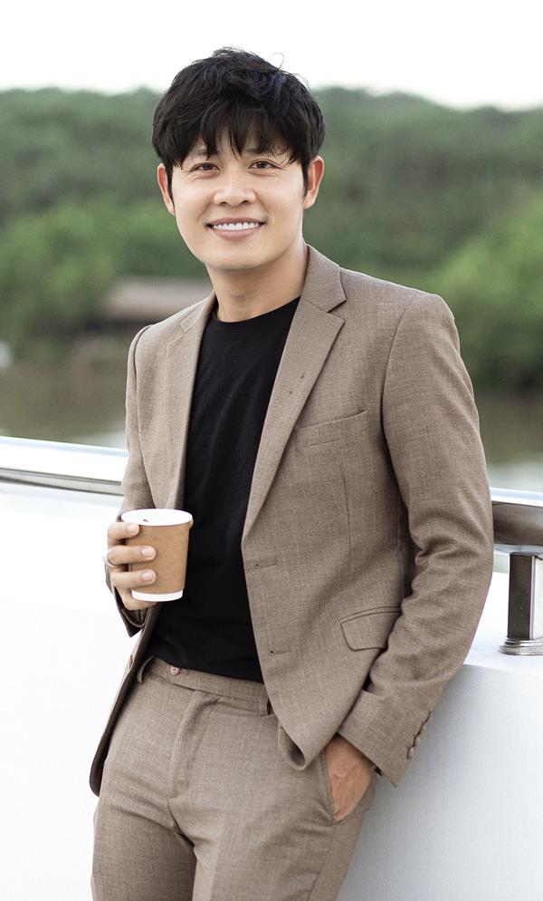 Dưới status Nathan Lee mua hit, Nguyễn Văn Chung bình luận gì mà hút 7k lượt react?-5