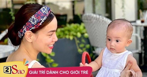 Hồ Ngọc Hà bị chiếm spotlight khi đưa con gái đi chơi