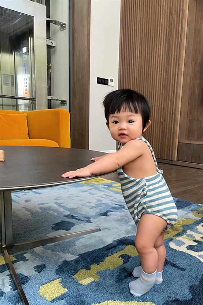 Cường Đô La tung ảnh tình bể bình bên vợ kỷ niệm 2 năm chung nhà-8