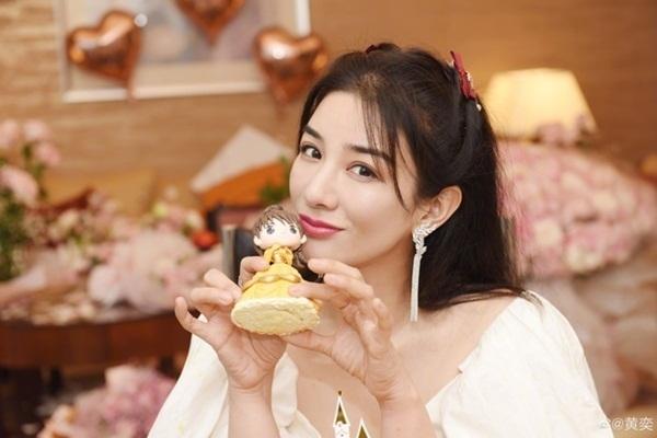 Huỳnh Dịch trải lòng chuyện bị chồng giam lỏng khi mới sinh con-3