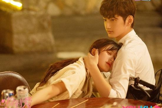 Phim mới của Triệu Lộ Tư bị 'hủy hoại' vì nam chính đã vô danh còn diễn tệ