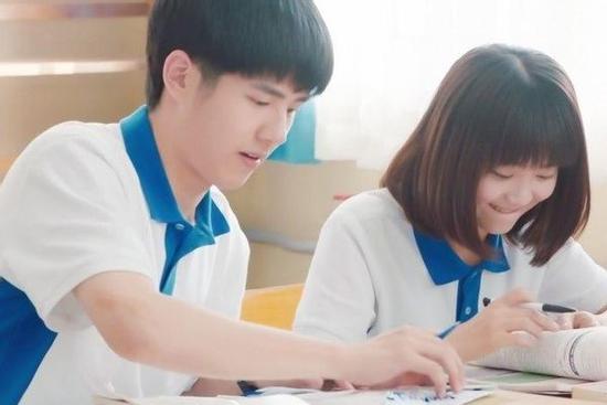 Tôi chết lặng khi phát hiện bí mật động trời của con gái đang học cấp 3