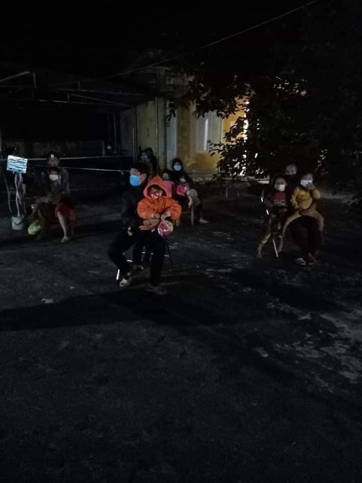 ‘Nhiều em bé ở Điện Biên đi cách ly chỉ có một bộ quần áo trên người’-4