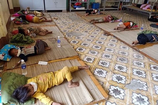 ‘Nhiều em bé ở Điện Biên đi cách ly chỉ có một bộ quần áo trên người’