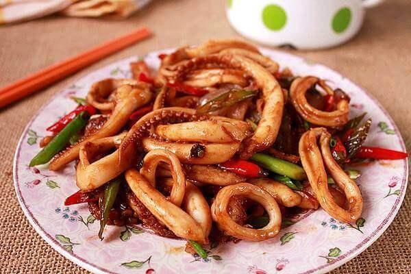 Những nguy hại khôn lường mà mọi người cần tránh khi ăn mực-5