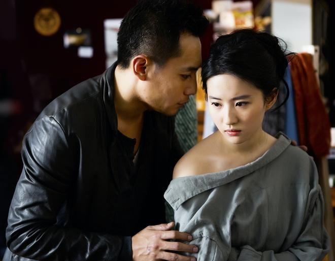 Tới phim trường thăm Lưu Diệp, fan nữ bị trợ lý quấy rối tình dục-2