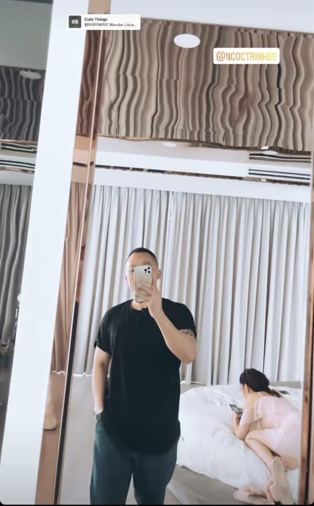 Vũ Khắc Tiệp quay phòng ngủ Ngọc Trinh, dân mạng soi ở bẩn thế-1