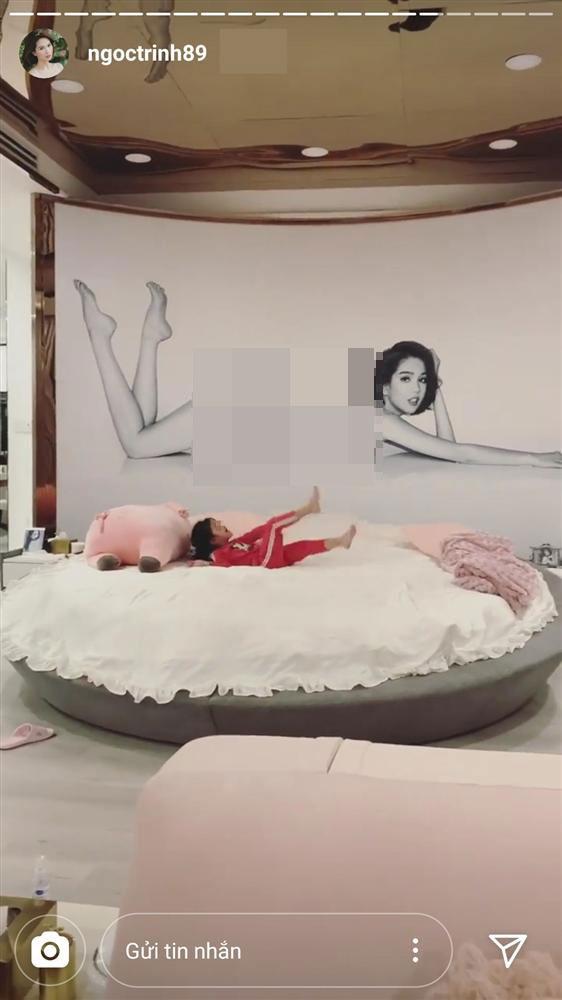 Vũ Khắc Tiệp quay phòng ngủ Ngọc Trinh, dân mạng soi ở bẩn thế-6