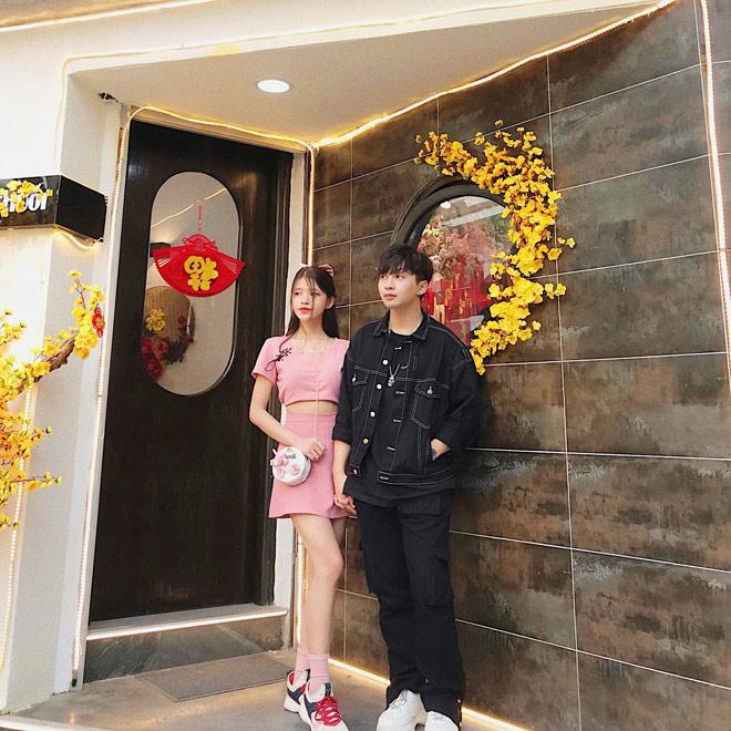 Gặp thầy giáo lần đầu đã thích, cô gái tán tỉnh và cái kết dính nhau như sam-2