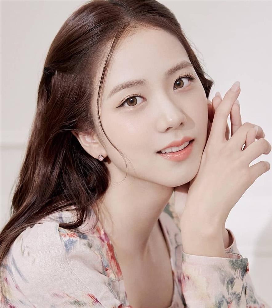 Tử vi thứ Hai ngày 24/5/2021 của 12 con giáp: Sửu gặp được quý nhân giúp đỡ-1