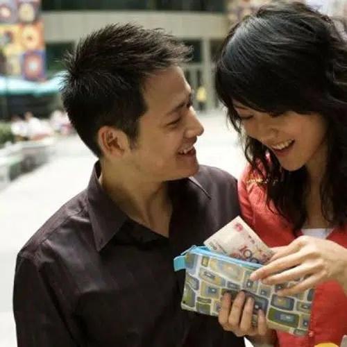 Tưởng chỉ có con gái biết đào mỏ hóa ra anh chàng này còn cao thủ gấp bội phần-2