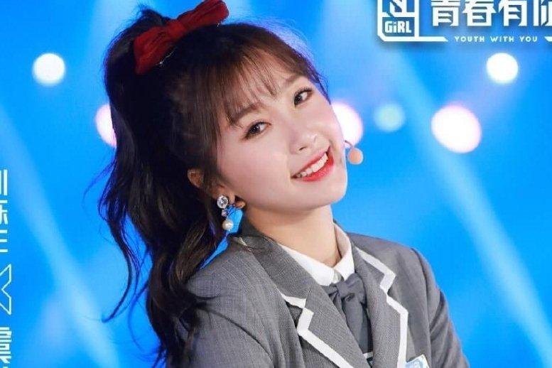 Ngu Thư Hân hết cosplay Jennie lại đến học lỏm Lisa y như con vẹt-8