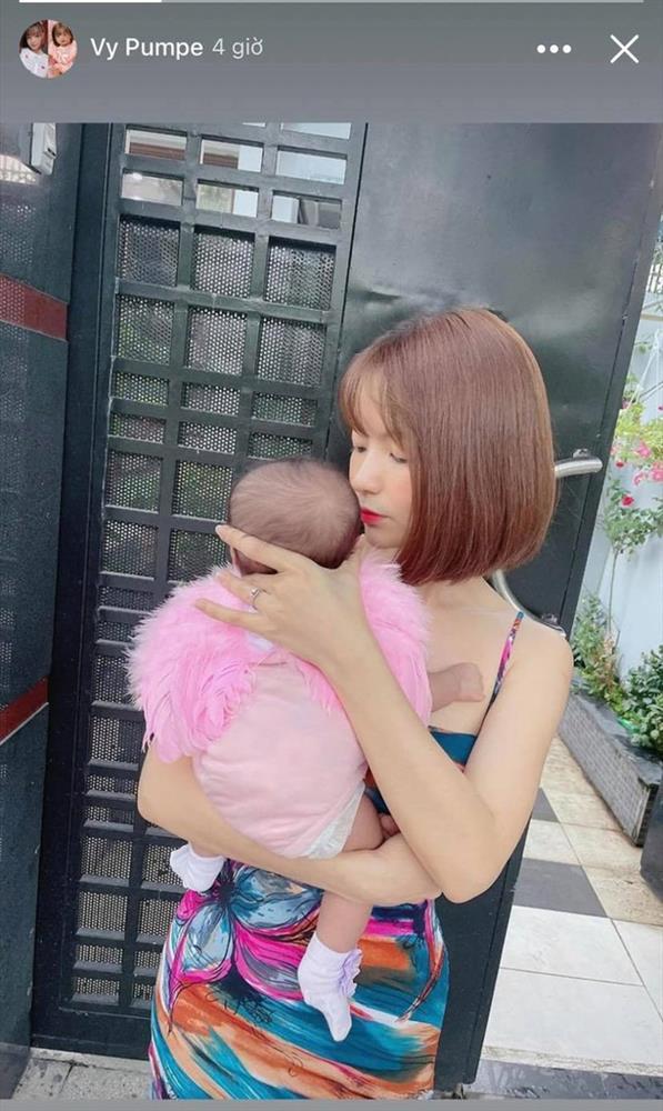 Bà xã Mạc Văn Khoa lên tiếng khi bị netizen chê bai con gái, còn bị gọi bắt chước nhà Đông Nhi-4