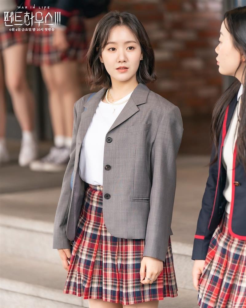 Nhà sản xuất Penthouse nhá hàng loạt ảnh mới, sao vẫn có mặt Logan Lee?-4