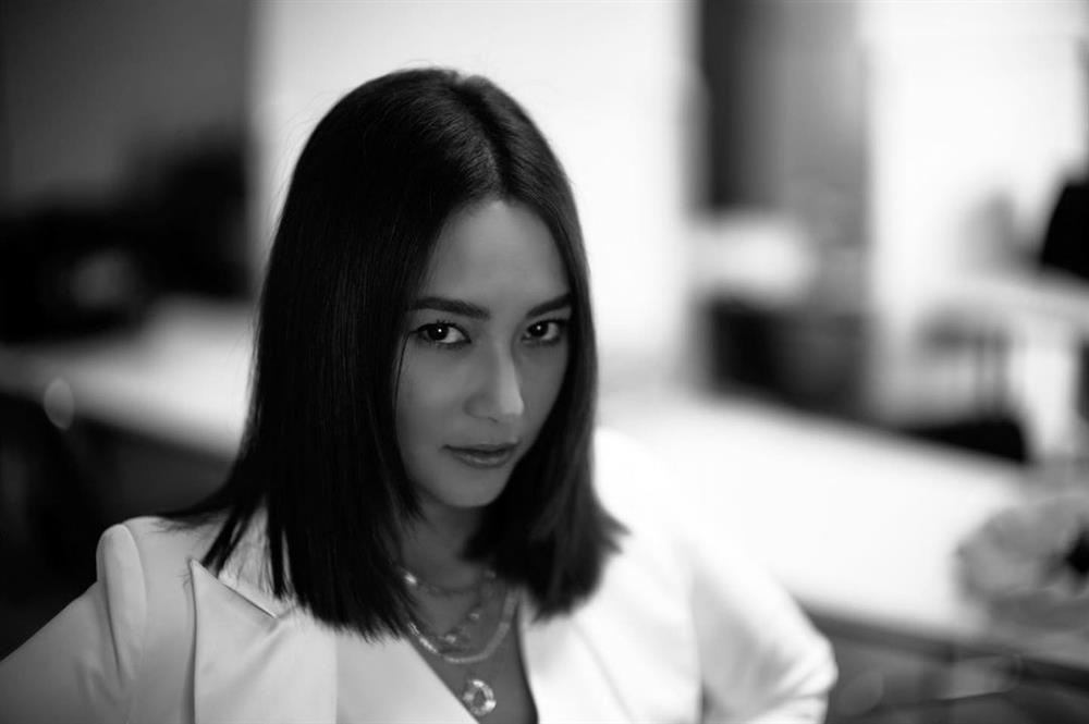 Vẻ đẹp rung động lòng người của siêu mẫu vướng nghi án giật chồng-1