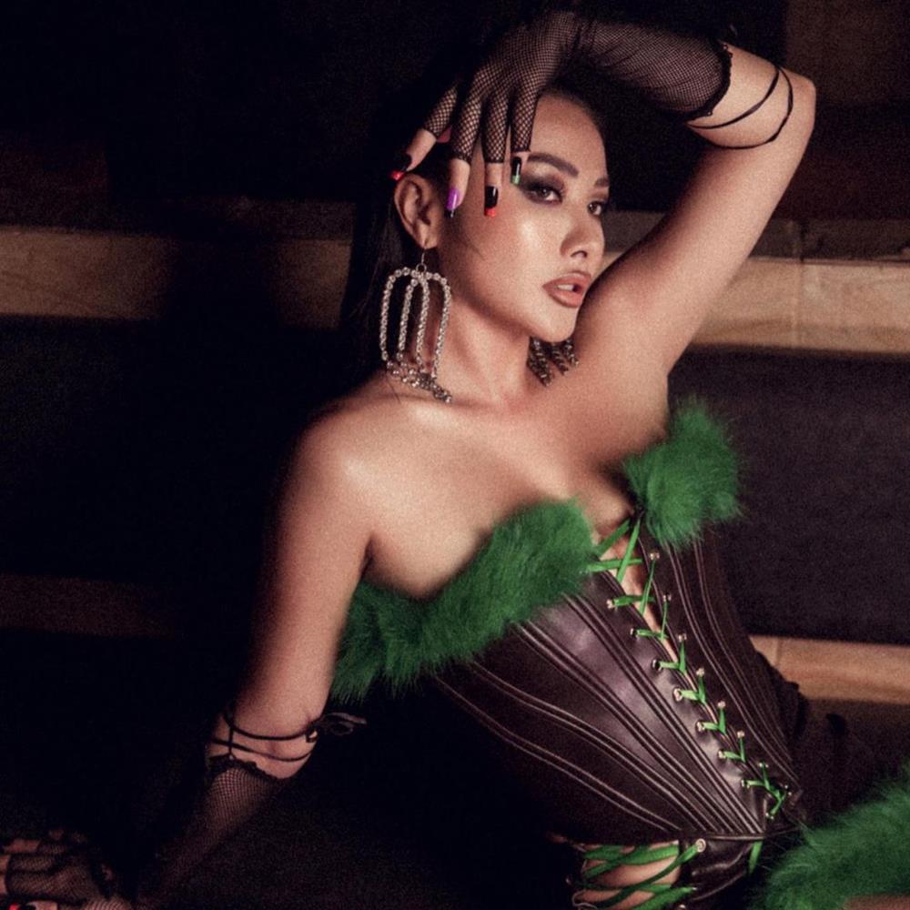 Yaya Trương Nhi đăng ảnh sexy liền nhận hàng loạt bình luận phản cảm-4