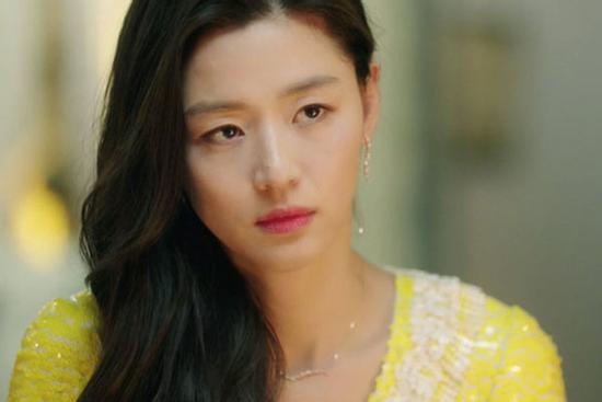 'Bí' quá đập vỡ heo tiết kiệm của chồng thì phát hiện chuyện động trời