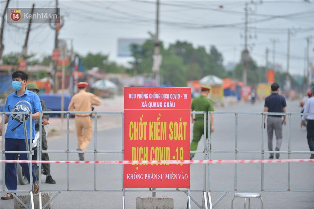 Cuộc sống công nhân đang mắc kẹt trong tâm dịch Covid-19 Bắc Giang-1