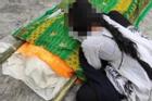 Ấn Độ: Con gái gào khóc bên thi thể mẹ mắc Covid-19 bị cưỡng hiếp đến chết