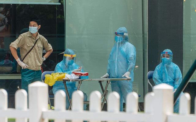 KHẨN: Hà Nội tìm người đến 9 địa điểm liên quan đến bệnh nhân Covid-19-1