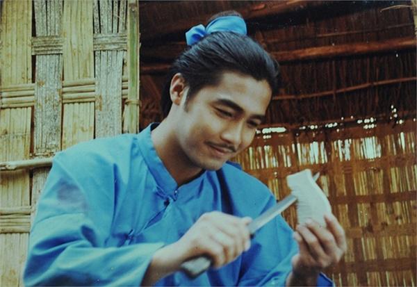 Dàn mỹ nam phim Việt thập niên 90: Nhan sắc chú bác quả là không đùa được đâu-12