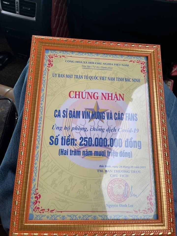 Đàm Vĩnh Hưng bị cắt mất chữ H sau chuyến đi từ thiện trăm triệu-3