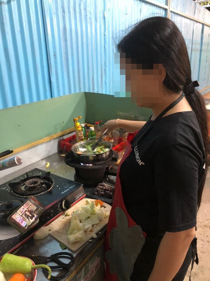 Không tin nổi vạn biểu cảm hóng livestream bà Phương Hằng của dân mạng-12