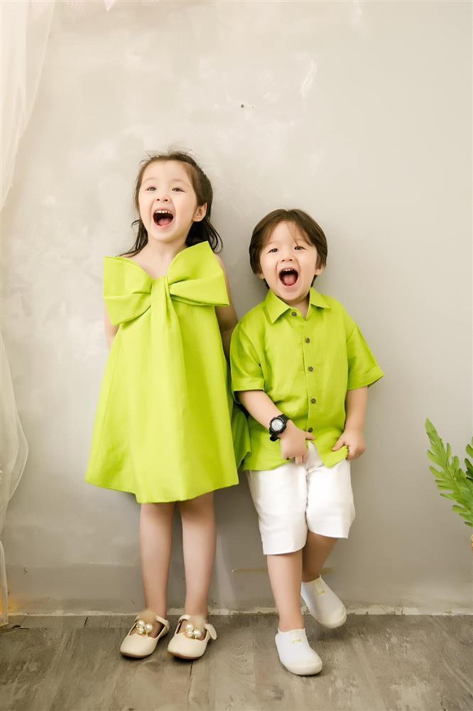 Quý tử nhà Elly Trần học online mùa dịch: Gây choáng vì trổ mã như soái ca-6