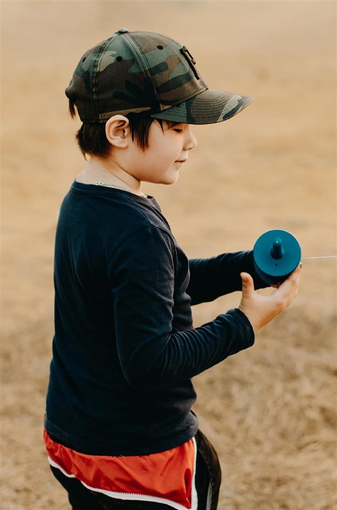 Quý tử nhà Elly Trần học online mùa dịch: Gây choáng vì trổ mã như soái ca-9