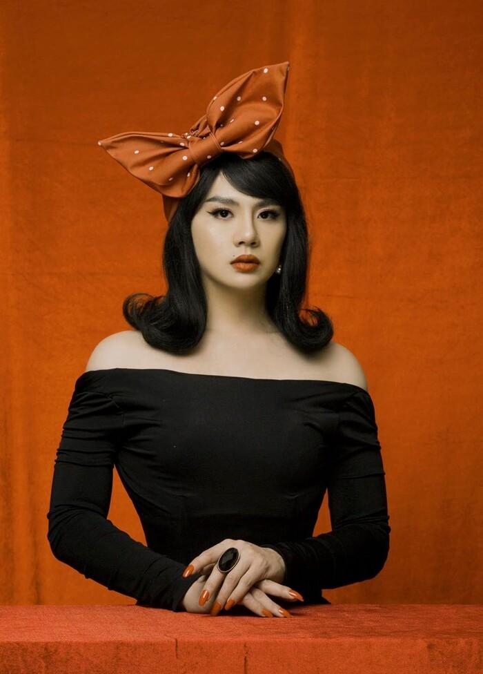 Sự thật về vòng eo siêu nhỏ của Duy Khánh khi giả gái-1