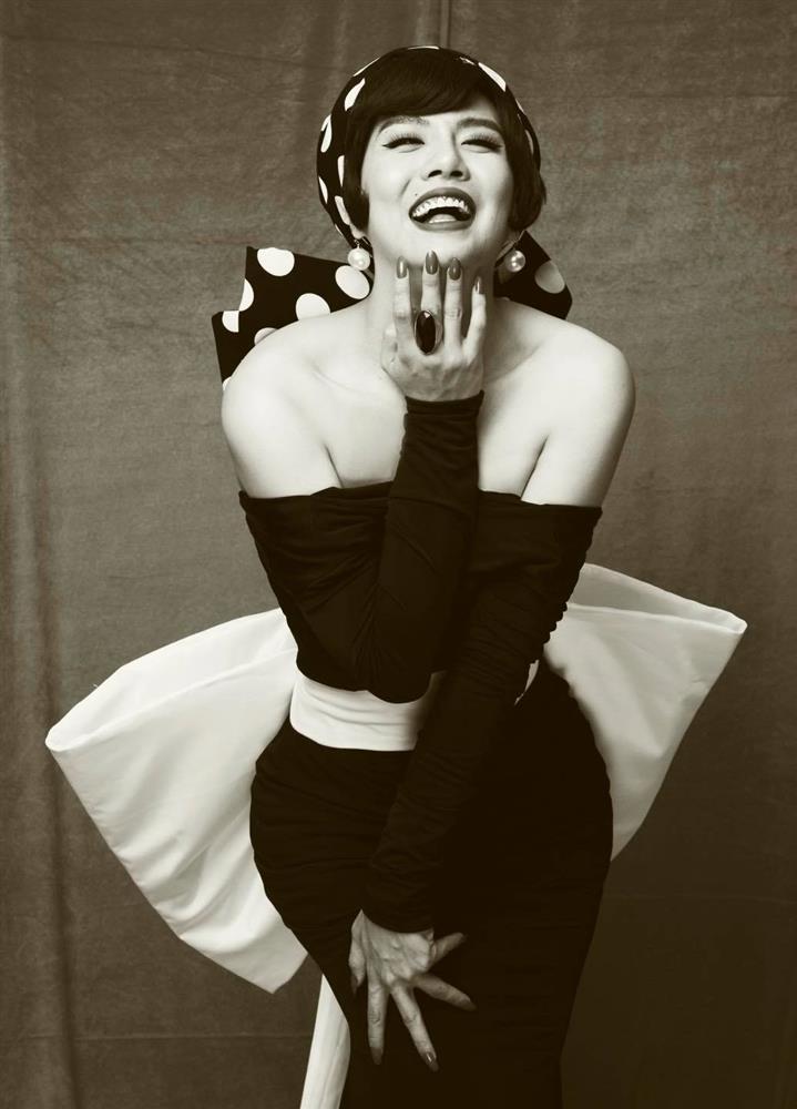 Sự thật về vòng eo siêu nhỏ của Duy Khánh khi giả gái-9