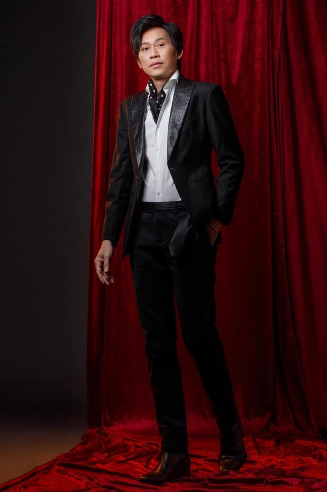 Thú chơi Hoài Linh: Đong kim cương bằng lon, ngửi trầm hương chục tỷ-2