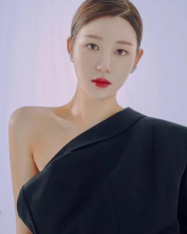 Profile tình mới Lee Seung Gi: Sự nghiệp mờ nhạt nhưng nhan sắc chuẩn hoa hậu-8